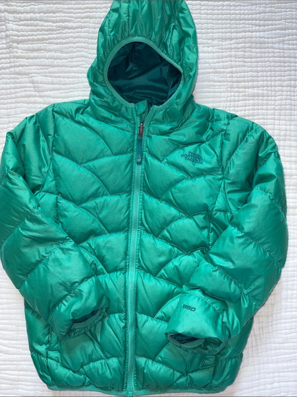 The North Face 550 Down Fill  Insulated Jacket: Reversible. Size L (14/16)
